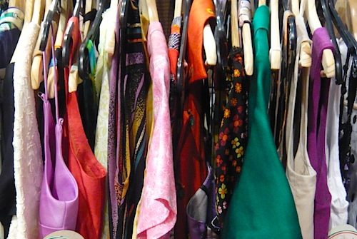 Riapertura mercati: le disposizioni per la vendita di abbigliamento